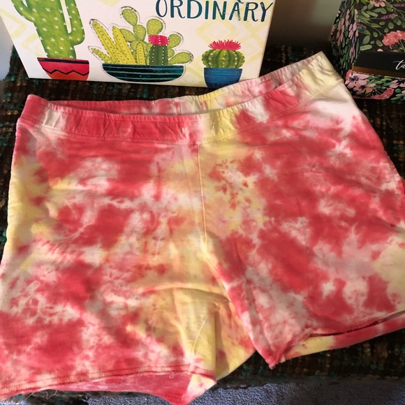 Southern Spirit Pants - 🌸5/$25🌸 Southern Spirit raw hem tie dye shorts